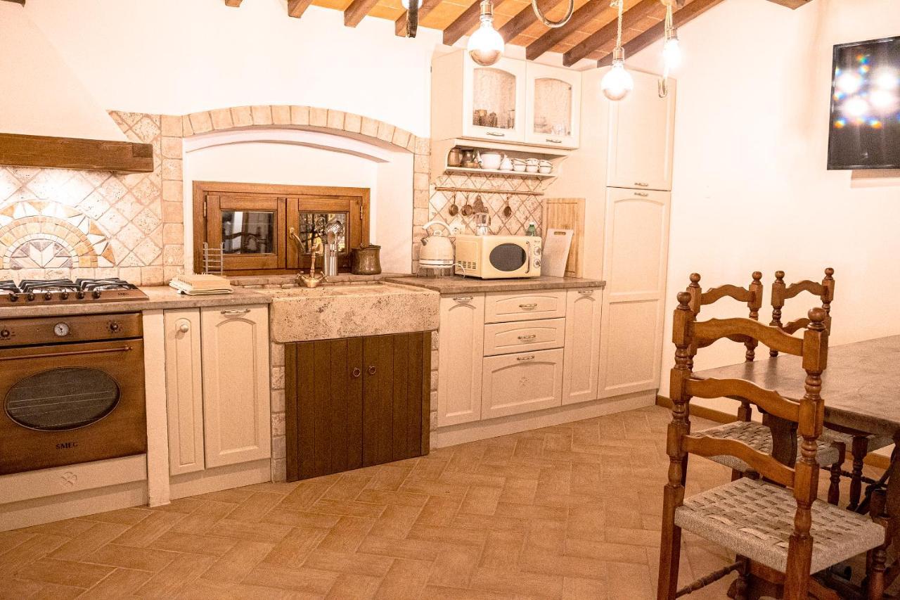 Casa Alle Monache Gambassi Terme Eksteriør billede
